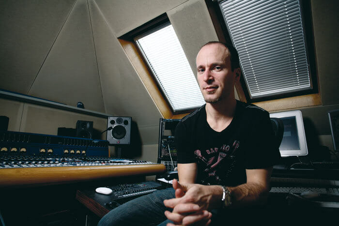 Murray GoldBy Richard Ecclestone (Navymaroon) - https://www.flickr.com/photos/63063159@N06/5733718740/, CC BY 2.0, https://commons.wikimedia.org/w/index.php?curid=15237999