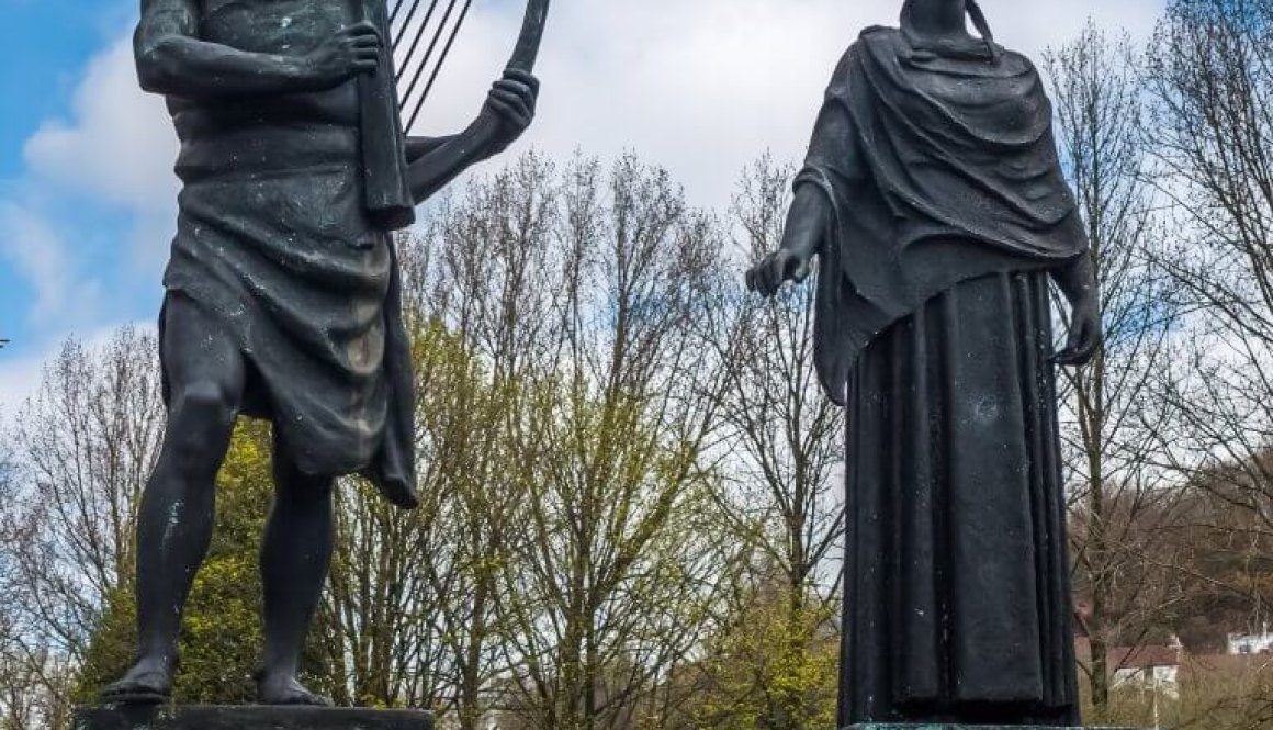 JamesJamesEvanJamesMemorialPontypriddPark