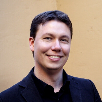 Ola GjeiloBy Anna-Julia Granberg (http://www.blunderbuss.no), CC BY-SA 4.0, https://commons.wikimedia.org/w/index.php?curid=44238216