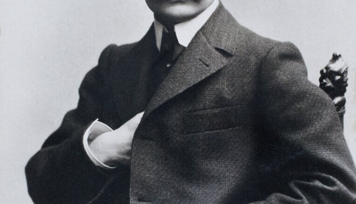 Jean_Sibelius_circa_1898-1900_(3x4_cropped)